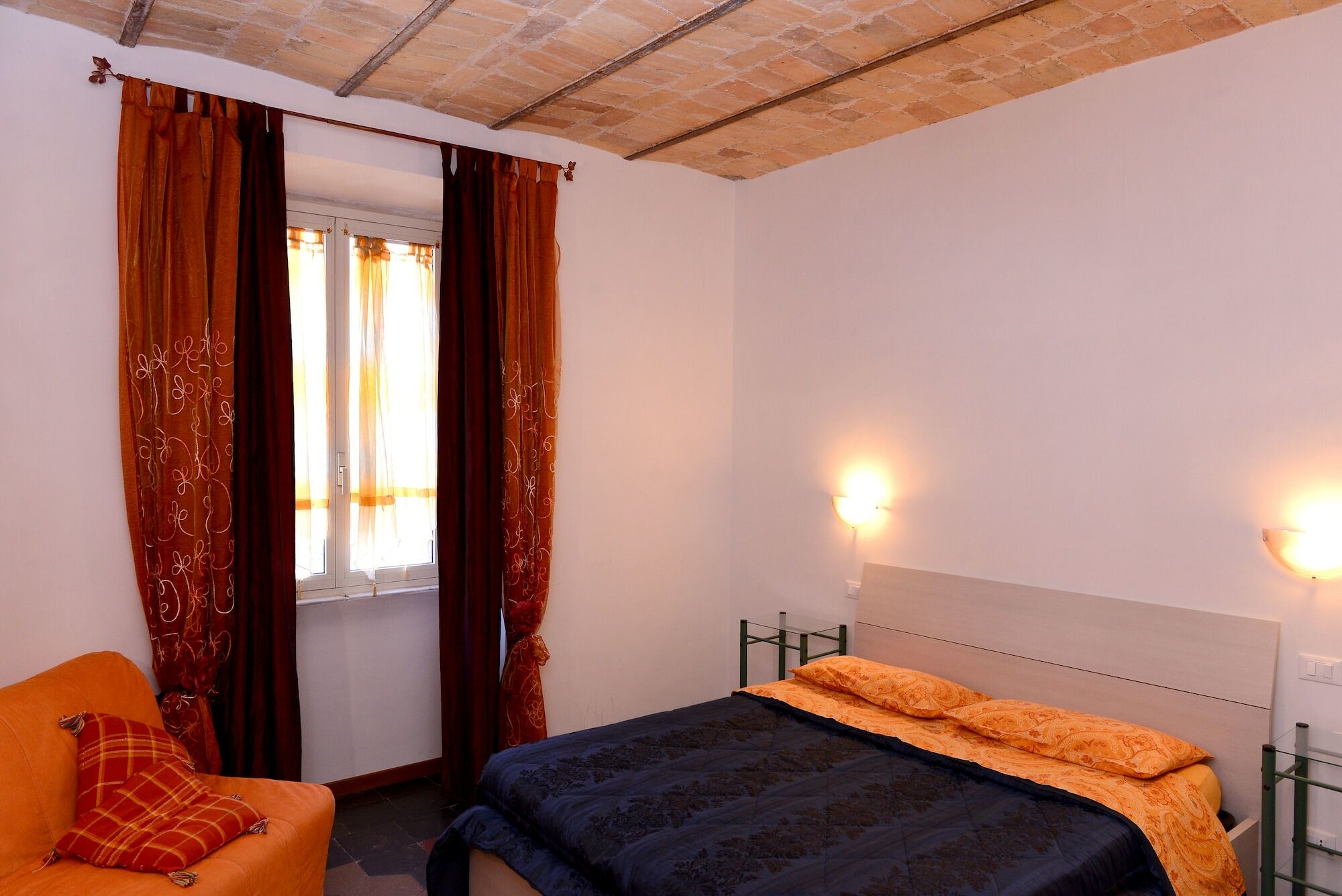 All'ombra Del Cupolone Rom